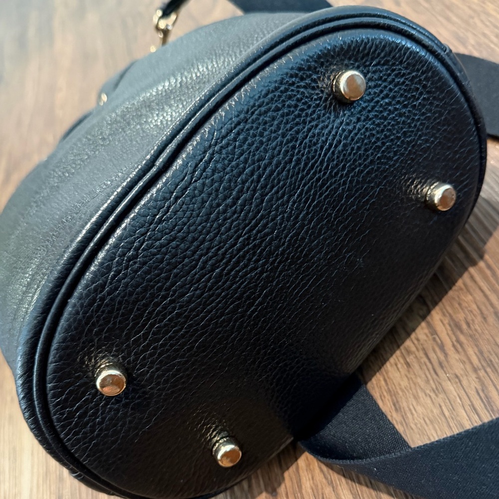 AUTHENTIC Coach Dampsey Drawstring Bucket Bag- Black Pebbled Leather - Picture 6 of 9